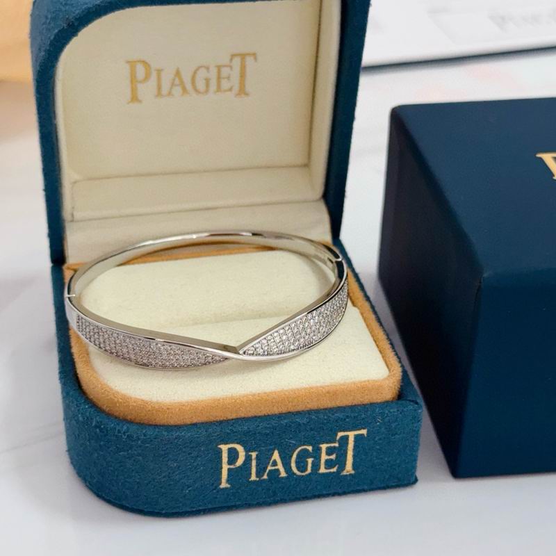Piaget Bracelet  05yxs17